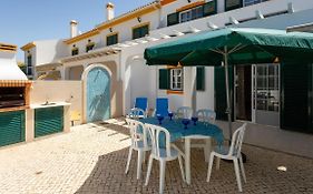 Wonderful Algarvinian Home By Lovelystay